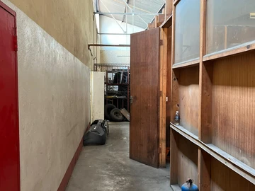 Warehouse & Factory