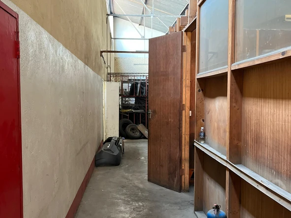 Warehouse & Factory