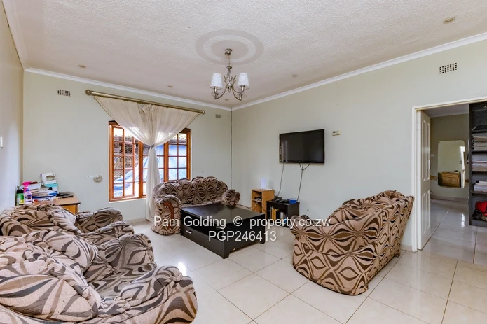 4 Bedroom House for Sale in Waterfalls (Sole Mandate)