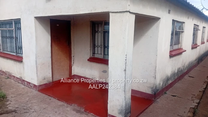 Spacious 4-Bedroom House for Sale in Warren Park D