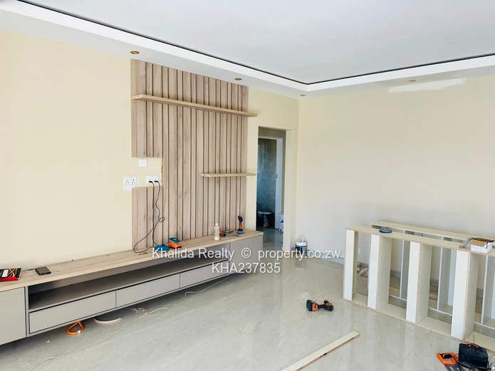 Nyeredzi Ridge Pomona house for rent 