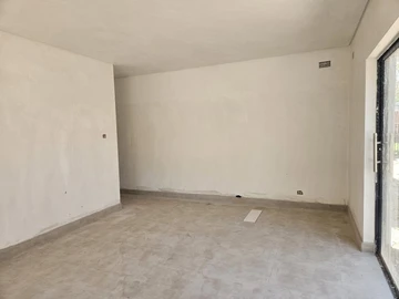 4 Bedroom Garden Flat