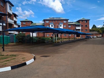 2 Bedroom Flat & Apartment