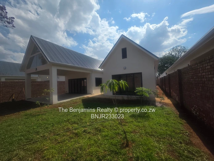 Beautful Townhouse In Borowdale/Pomona