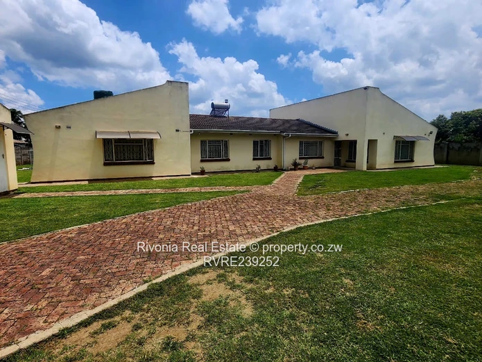 Emerald Hill: 4-Bed Home on 2030m² with Borehole,Gvt Nostro accepted 