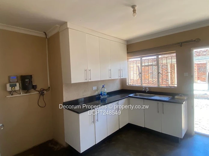 ?? **Modern 2-Bedroom Apartment to Let in Tynwald – USD $500/Month**