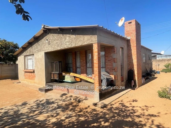 House in Luveve Bulawayo For Sale