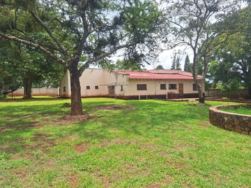 Spacious 9500 m² Land for Sale in Hogerty Hill, Harare