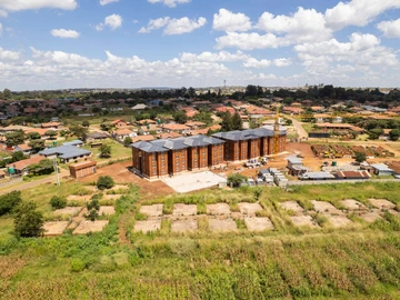 2 Bedroom Flat & Apartment