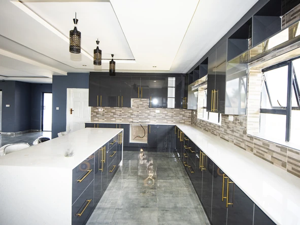 5 Bedroom House For sale in Mount Pleasant Heights 