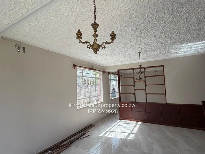 3-Bedroom Duplex with Private Garden 