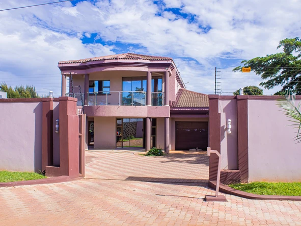 5 Bedroom House