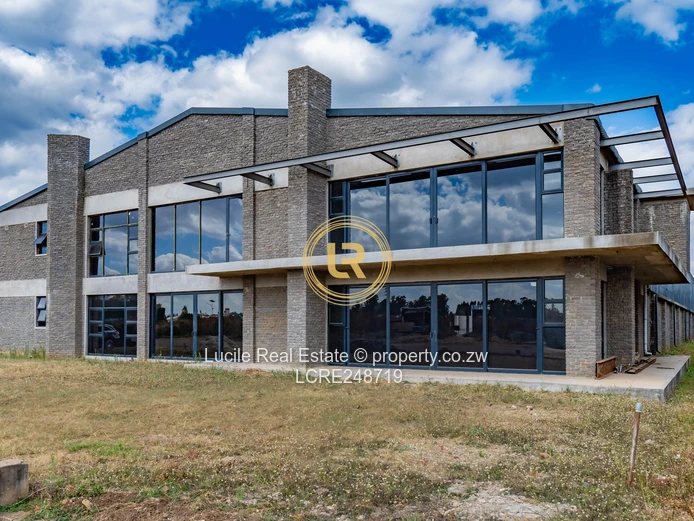 Prime Warehouse Space to Let in Pomona