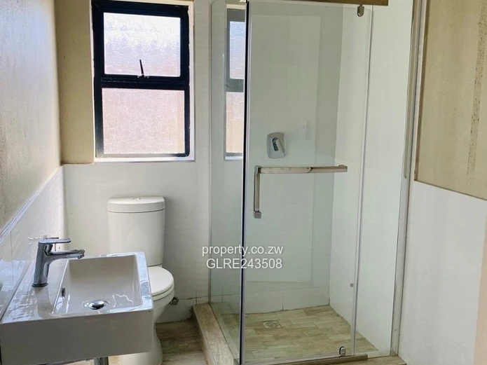 Modern 3-Bed Avondale House to Rent — Borehole & Carport