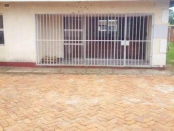 2 Bedroom Garden Flat