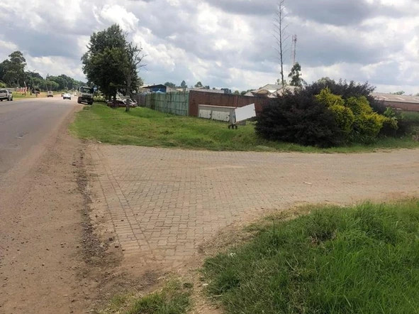 Commercial & Industrial Land