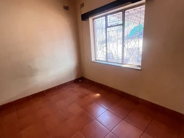 3 Bedroom Flat & Apartment