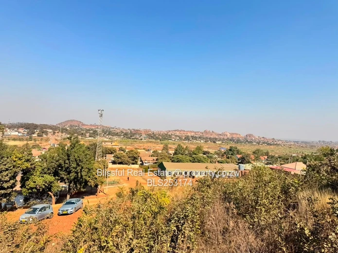 460 sqm for sale in kambuzuma section 4