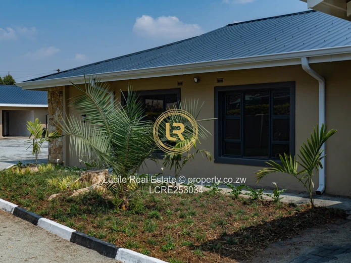 Contemporary Executive Residence in Westgate Goodhope