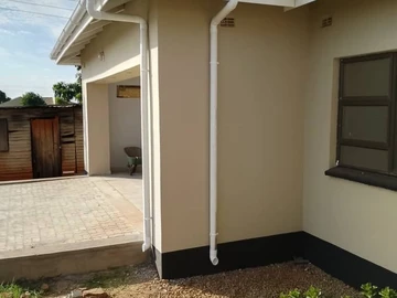 6 Bedroom House