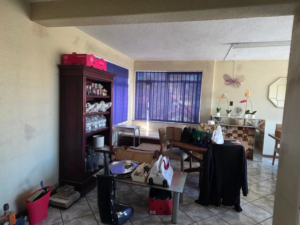 3 Bedroom Flat & Apartment