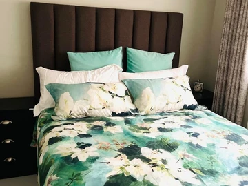 3 Bedroom Flat & Apartment