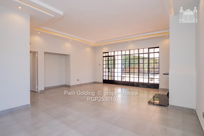 Recently Renovated 3-Bedroom Cluster Colne Valley