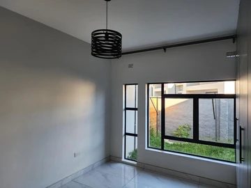 2 Bedroom Garden Flat