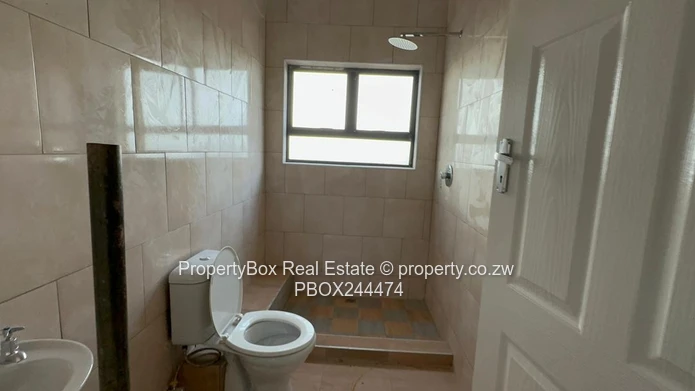 Adelaide Park, Ruwa 2 bed cottage for rent!