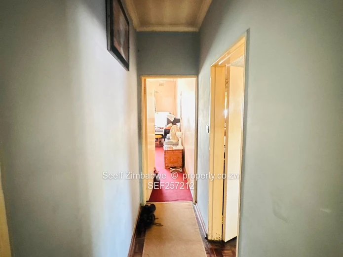 Solid 3-Bedroom Home on 5,423 sqm in Chadcombe (Sole Mandate)