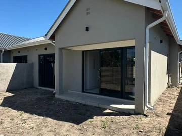 3 Bedroom Garden Flat