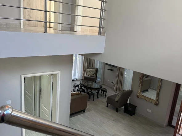 4 Bedroom Flat & Apartment