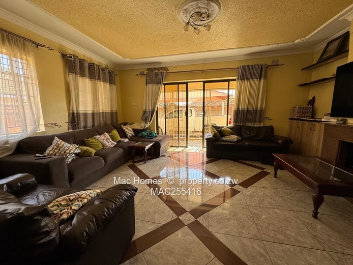 3-Bedroom House For Sale – Bloomingdale