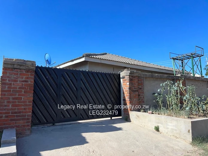 Southlea Park – 3 Bedroom Front Wing To Rent