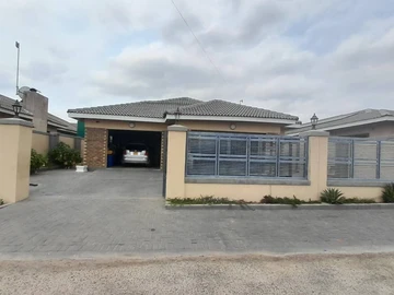 Charming 4-Bedroom House for Sale in Mabvazuva, Ruwa, 400m² Land
