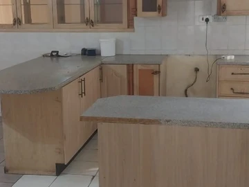 7 Bedroom House