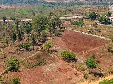 Commercial & Industrial Land