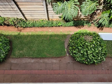 2 Bedroom Flat & Apartment