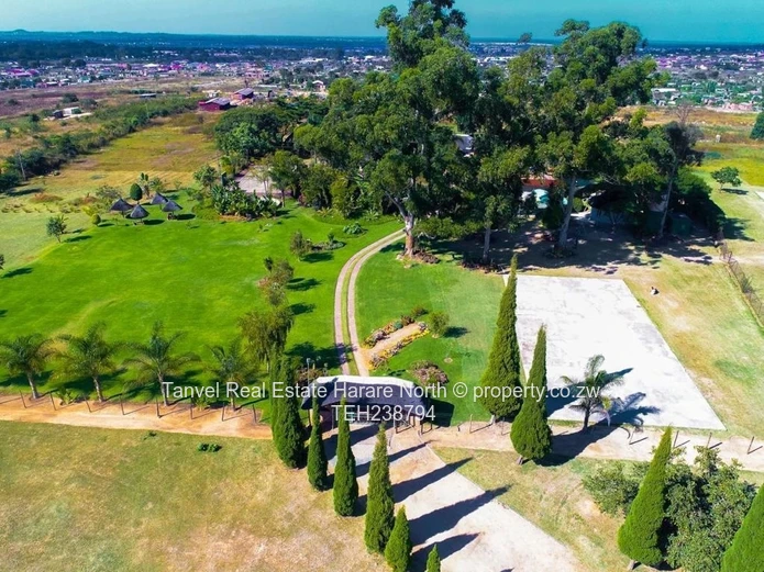 Wedding venue/Conference Center/ Lodge.The property is in the old Snake Park/Spitzcop  area.