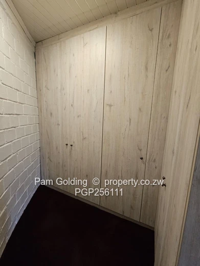 Charming 4 Bedroom Thatched Home