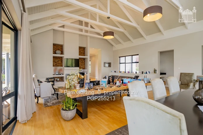 Timeless Elegance on the Hill - Price Drive Brooke Estate 