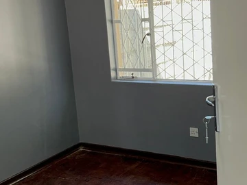 2 Bedroom Garden Flat