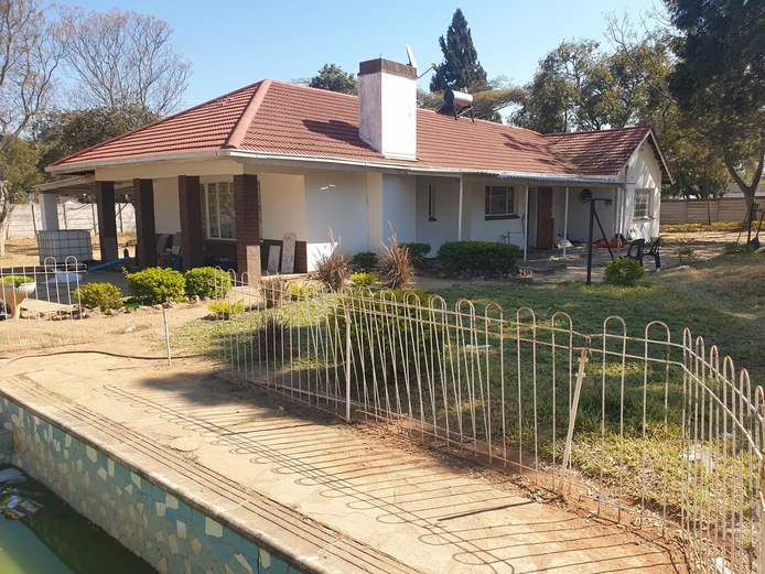 Greendale house to rent for offices 