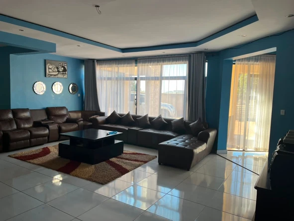 7 Bedroom House