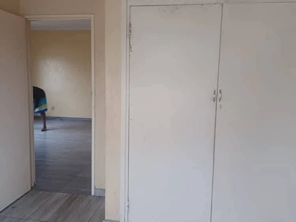 3 Bedroom Flat & Apartment