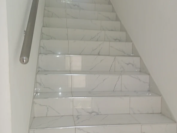 3 Bedroom Flat & Apartment