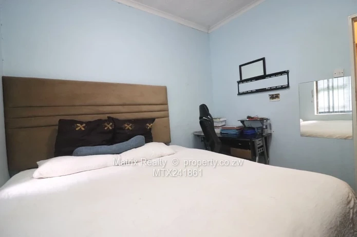 Family Home in Borrowdale Brooke Estate