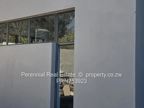 Groom Bridge 3-Bed Flat — Walled, Modern Kitchen & En-Suite