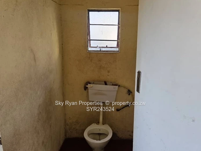 Chitungwiza Unit C Property For Sale