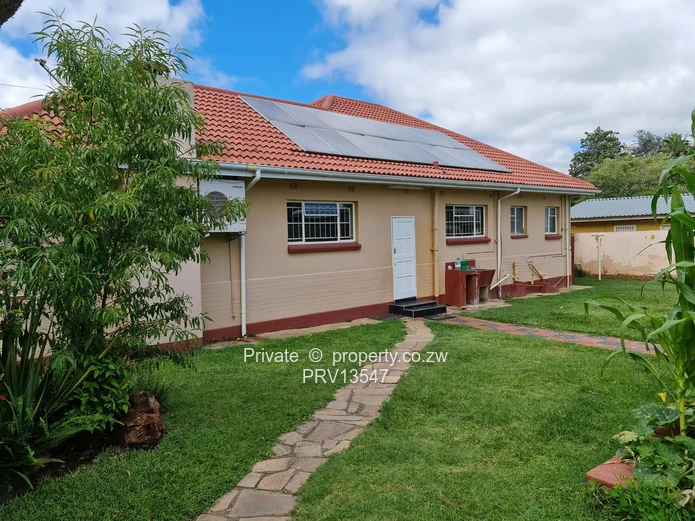 Neat Compact 3 Bedroomed House Avondale